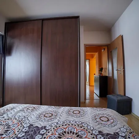 Apartment Your Family's *
